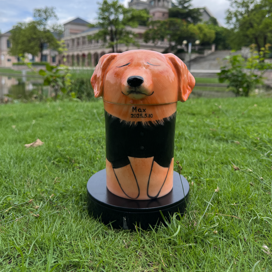 Ceramic urn for beloved dog