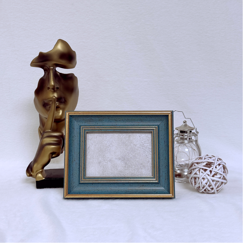 handcrafted pet plaster photo frame with elegant design